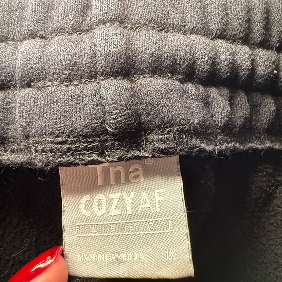 Aritzia TNA Cozy AF Fleece Sweatpants – Black - 1XL - Picture 10 of 10